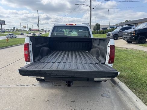 Used 2008 Chevrolet Silverado 1500 W/T w/ Towing Package RWD image 10