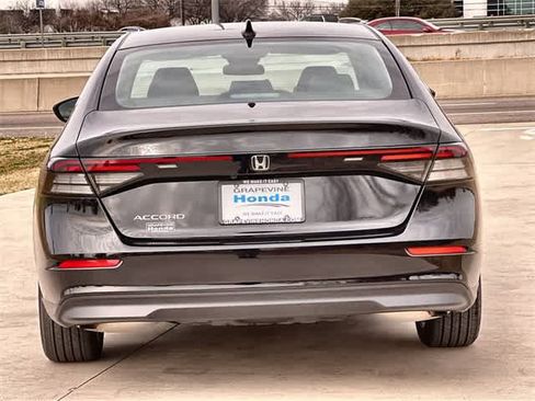Certified 2025 Honda Accord LX image 6