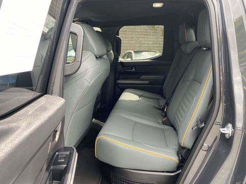 Used 2025 Toyota Tacoma 4x4 Double Cab Hybrid image 31