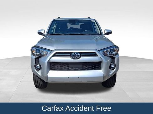 Used 2022 Toyota 4Runner SR5 AWD/4WD image 3