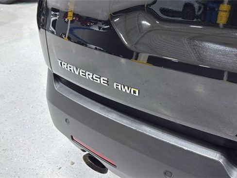 Certified 2020 Chevrolet Traverse LT w/ LPO, Floor Liner Package image 6