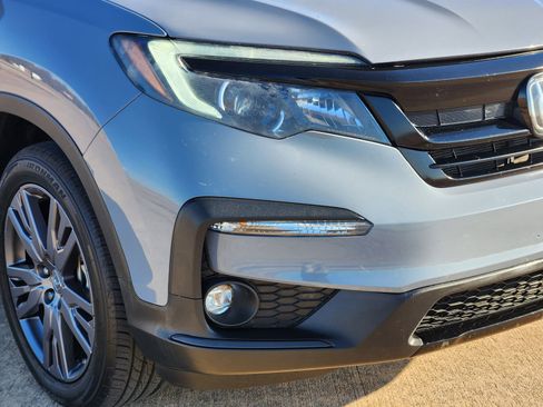 Used 2022 Honda Pilot Sport image 11
