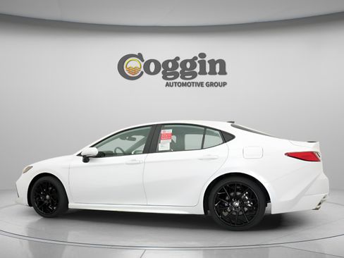 New 2026 Toyota Camry XSE FWD image 8