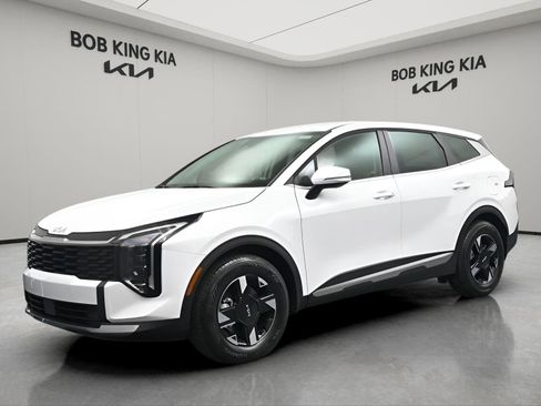 New 2026 Kia Sportage LX w/ LX Convenience Package FWD image 1