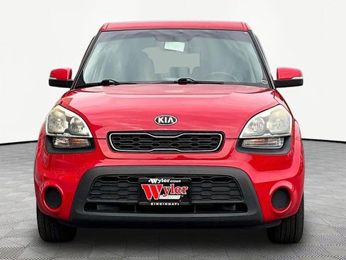 Used 2013 Kia Soul + w/ Audio Pkg FWD image 2