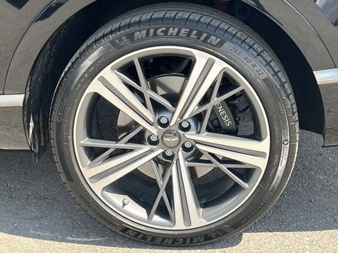 Used 2025 Genesis GV80 3.5T e-SC AWD/4WD image 12