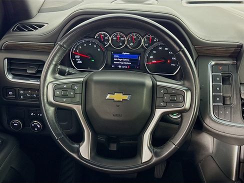 Used 2022 Chevrolet Suburban LS image 37