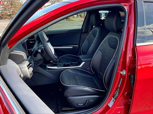 Used 2025 Kia K4 GT-Line w/ GT-Line Sunroof Package image 8