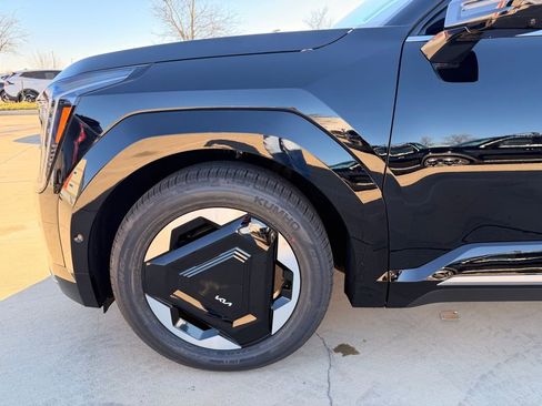 New 2026 Kia EV9 Land image 7