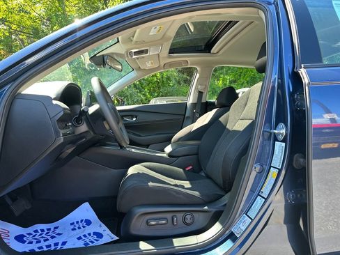 Used 2024 Honda Accord EX image 8