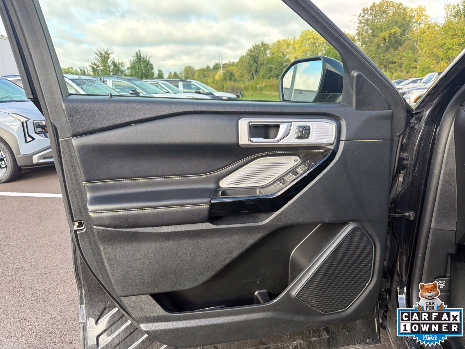 Used 2022 Ford Explorer ST w/ Equipment Group 401A AWD/4WD image 8