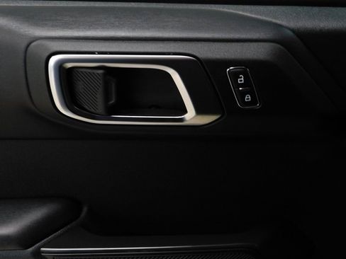 Used 2024 Ford Bronco Badlands image 30