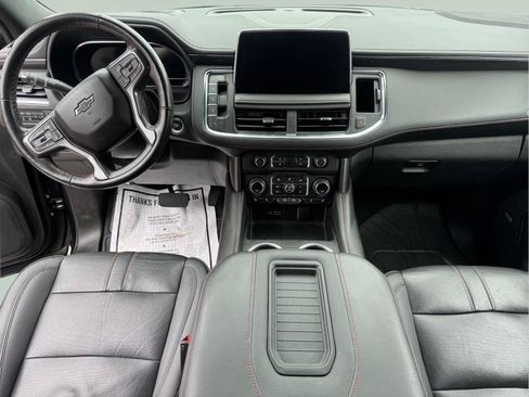 Used 2022 Chevrolet Suburban RST w/ Luxury Package AWD/4WD image 9