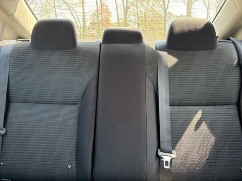 Used 2021 Nissan Versa SV image 13