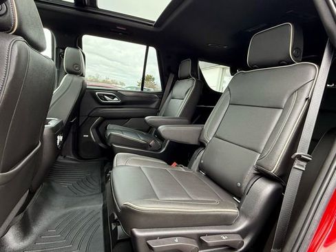 Used 2022 GMC Yukon SLT w/ SLT Luxury Package image 21