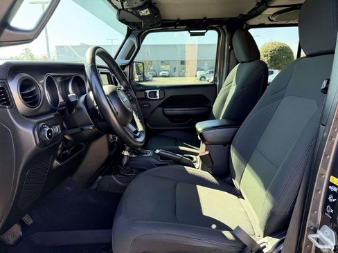 Used 2022 Jeep Wrangler Unlimited Sport image 20
