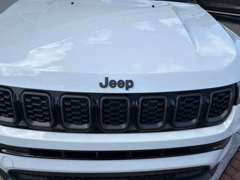 Used 2026 Jeep Compass Limited AWD/4WD image 14