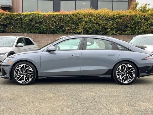 Used 2024 Hyundai Ioniq 6 SEL RWD image 9