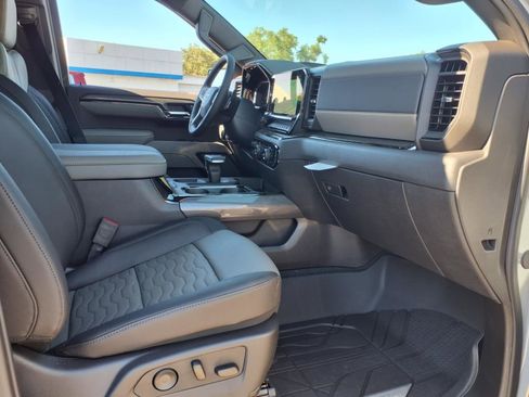 New 2025 Chevrolet Silverado 1500 ZR2 w/ Technology Package image 36