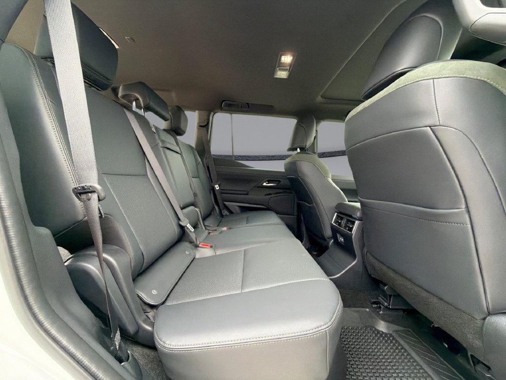 Used 2025 Lexus GX 550 AWD/4WD image 17