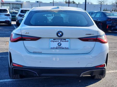 Certified 2023 BMW i4 eDrive40 w/ Premium Package RWD image 5