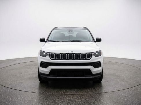 Used 2025 Jeep Compass Limited image 2