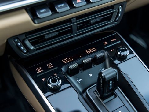 Used 2020 Porsche 911 Carrera S image 37