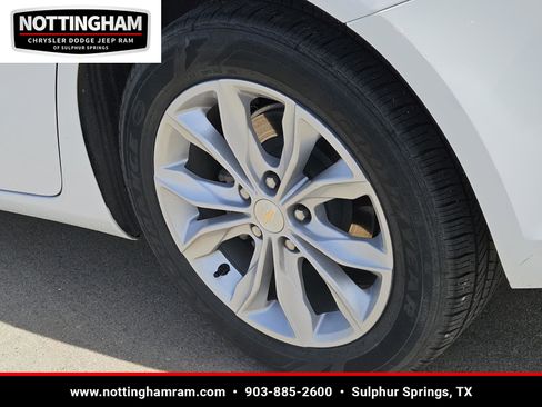 Used 2025 Chevrolet Malibu LT image 7