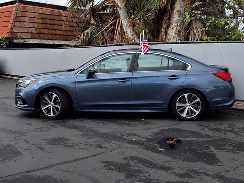 Used 2018 Subaru Legacy 2.5i Limited image 3