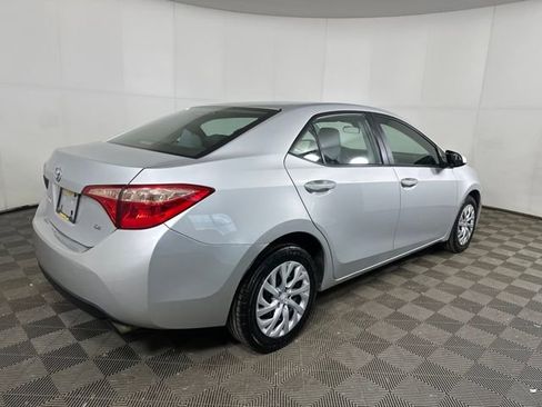 Used 2017 Toyota Corolla LE image 3