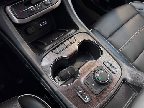 Certified 2023 GMC Acadia Denali w/ Denali Technology Package image 25