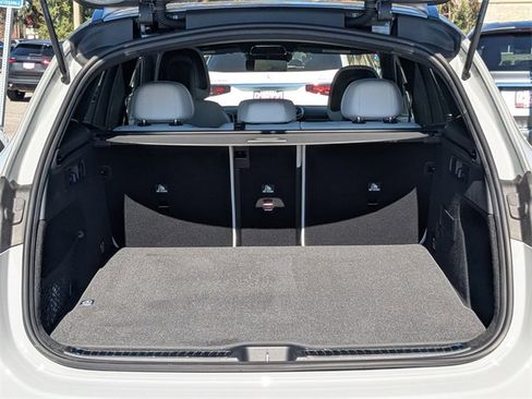 New 2026 Mercedes-Benz GLC 300 image 14