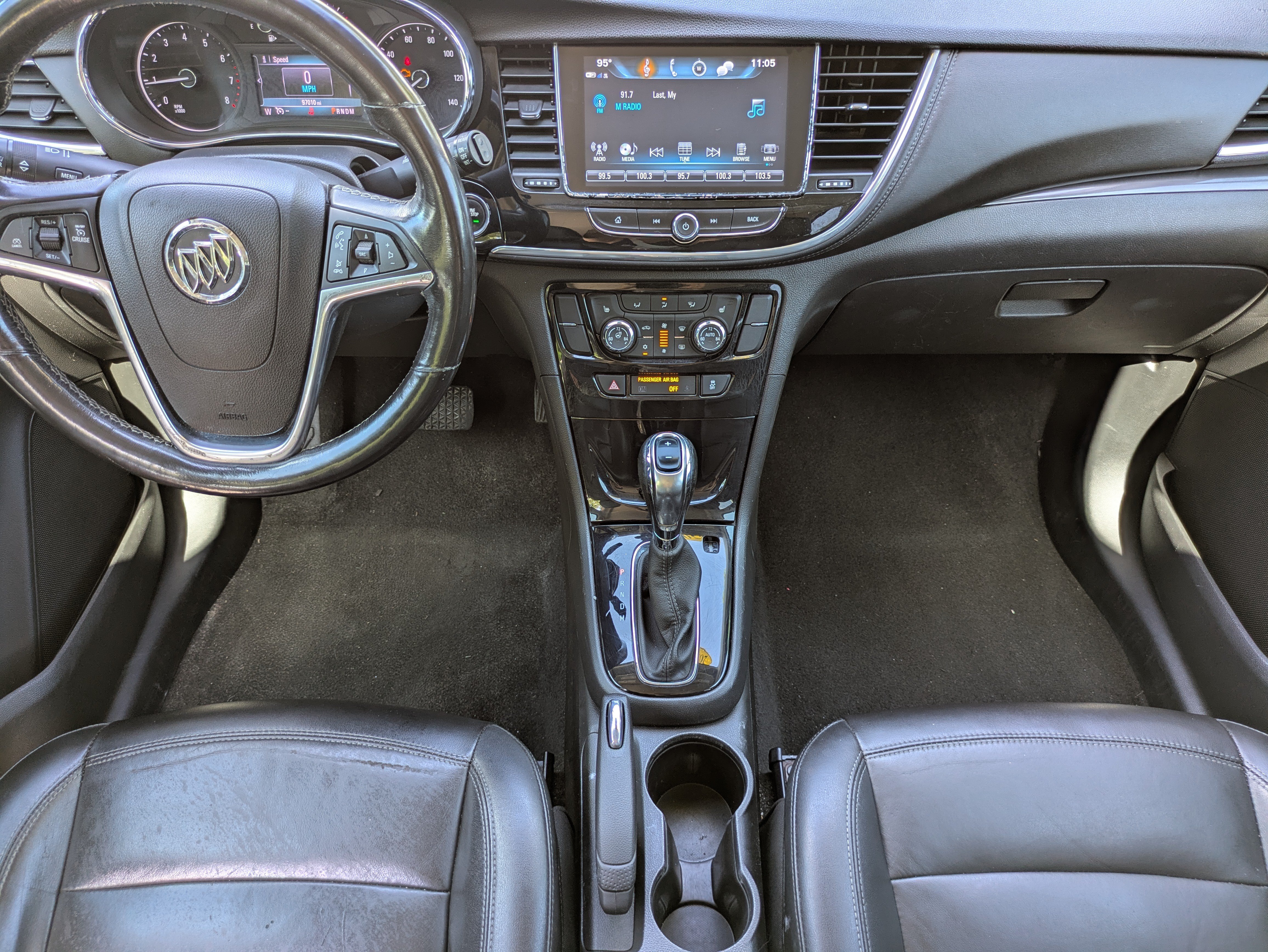 Used 2020 Buick Encore Essence FWD image 34