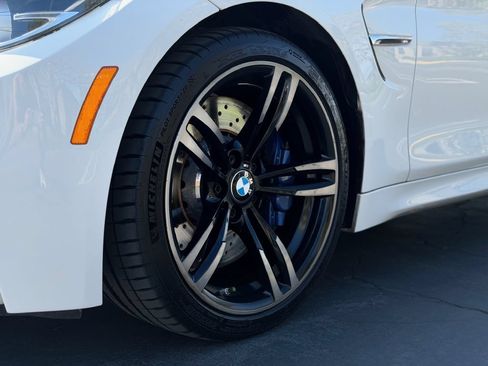 Used 2018 BMW M4 Coupe RWD image 9