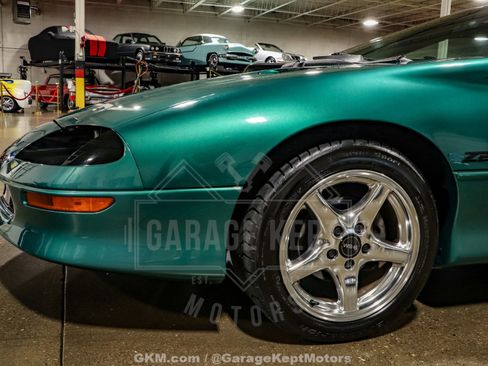 Used 1997 Chevrolet Camaro Z28 RWD image 32