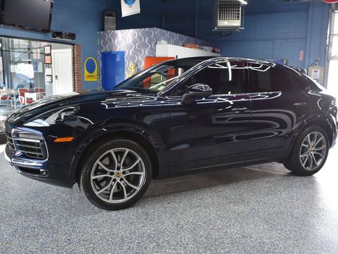 Used 2020 Porsche Cayenne S w/ Premium Package AWD/4WD image 13
