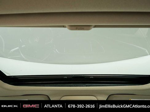 Used 2020 Buick Enclave Premium w/ Sun and Sites Package FWD image 21
