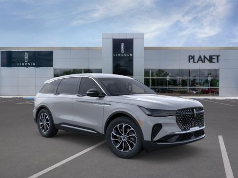 New 2026 Lincoln Nautilus Premier AWD/4WD image 7