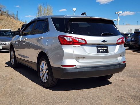 Used 2020 Chevrolet Equinox LS w/ LS Convenience Package image 5