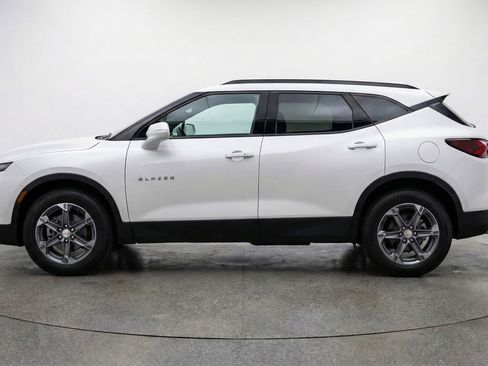 Used 2025 Chevrolet Blazer LT image 5