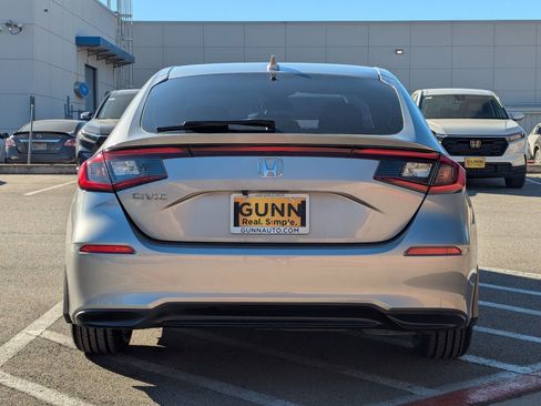 Used 2023 Honda Civic LX image 5