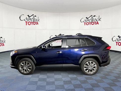 Used 2019 Toyota RAV4 Limited w/ Cold Weather Package FWD image 5