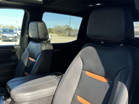 Used 2024 GMC Sierra 1500 AT4 w/ Technology Package image 22