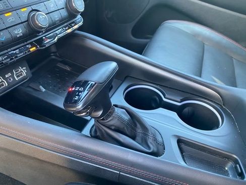 Used 2025 Dodge Durango GT AWD/4WD image 24