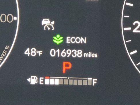 Used 2025 Honda CR-V Sport image 16