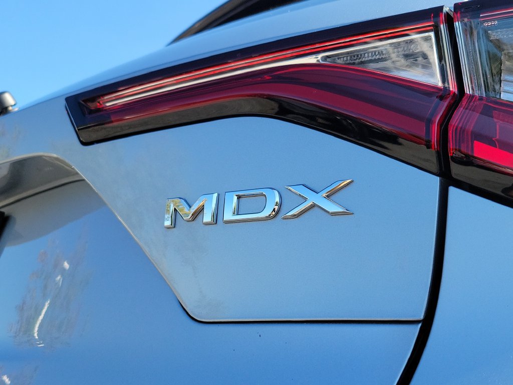 Certified 2026 Acura MDX w/ Technology Package FWD image 8