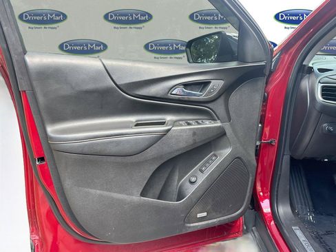 Used 2020 Chevrolet Equinox Premier AWD/4WD image 18