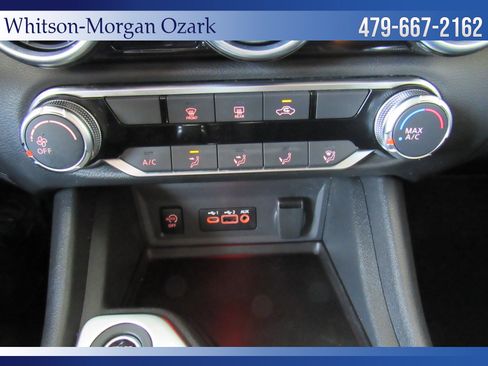 Used 2025 Nissan Sentra SV w/ Trunk Package image 41