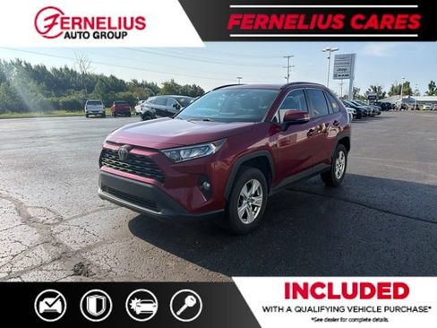 Used 2020 Toyota RAV4 XLE w/ Convenience Package AWD/4WD image 6
