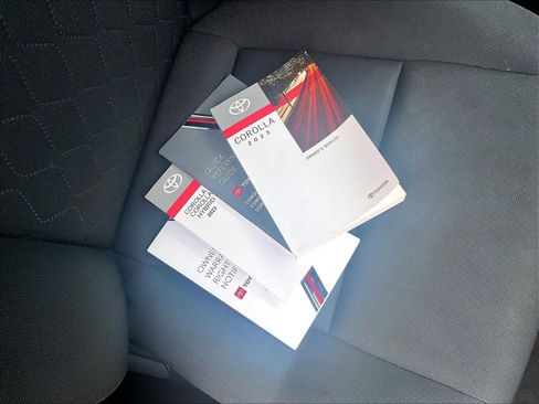 Used 2023 Toyota Corolla LE image 30